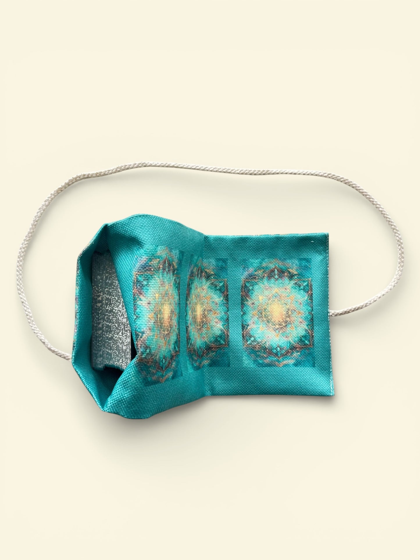 Emerald Balance – Tarot & Oracle Card Pouch
